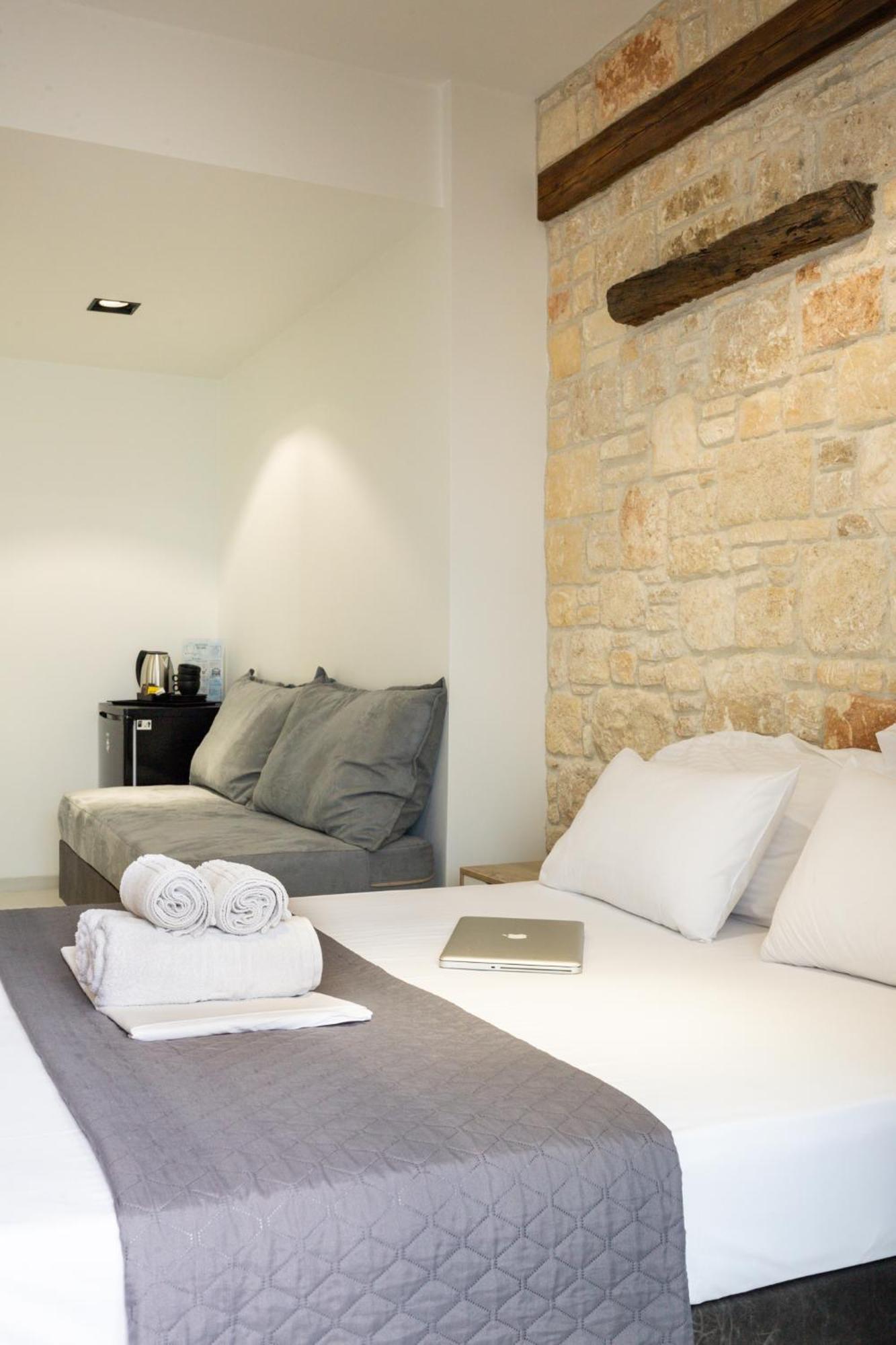 Vrachos Lofts Aparthotel Afytos Room photo